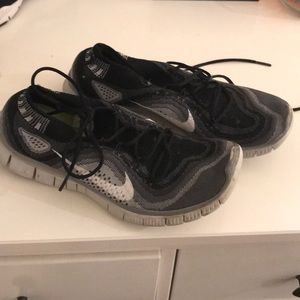 Nike flynit sneakers